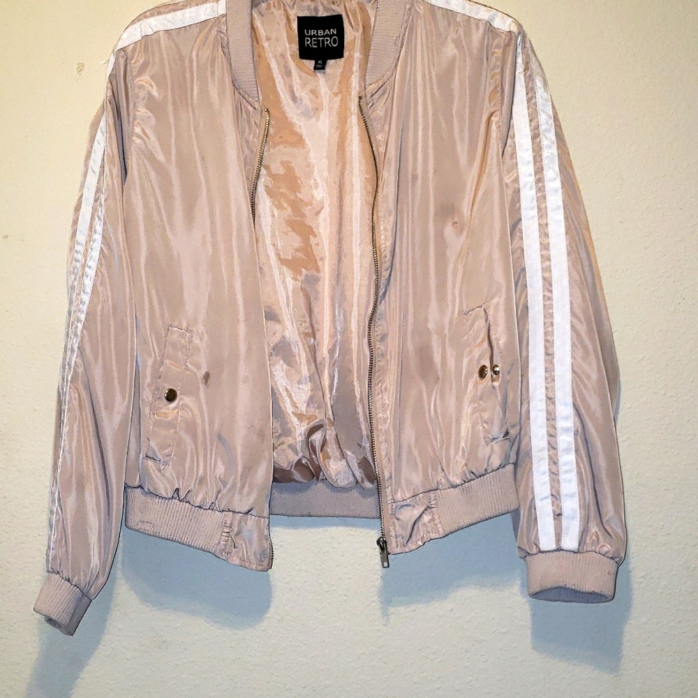 Windbreaker jacket pink